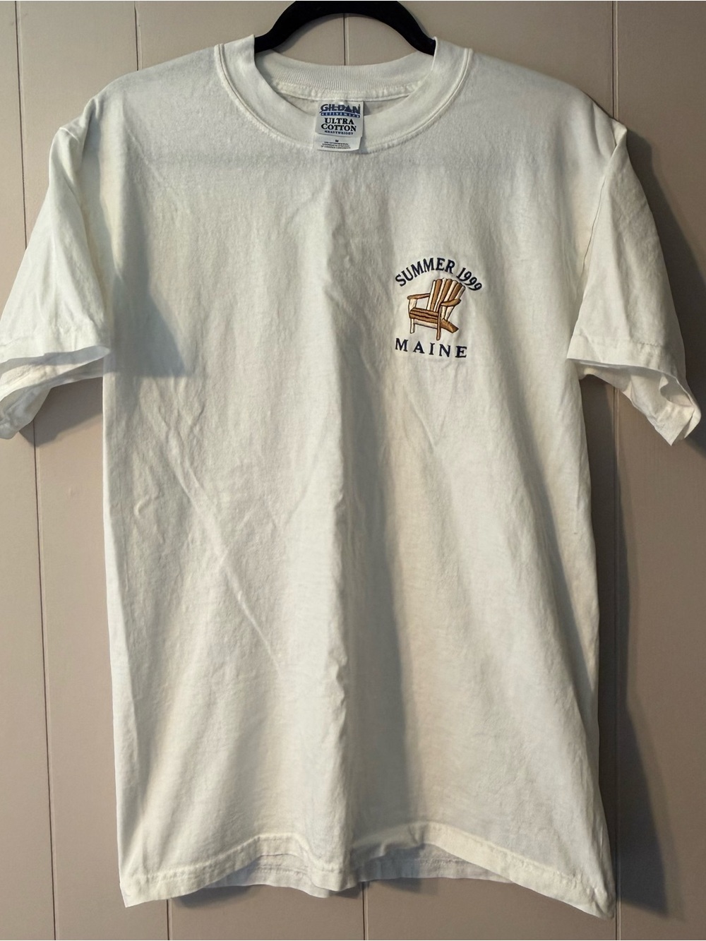 Vintage 1999 Maine Embroidered T-Shirt Men’s Medium White Adirondack Chair USA